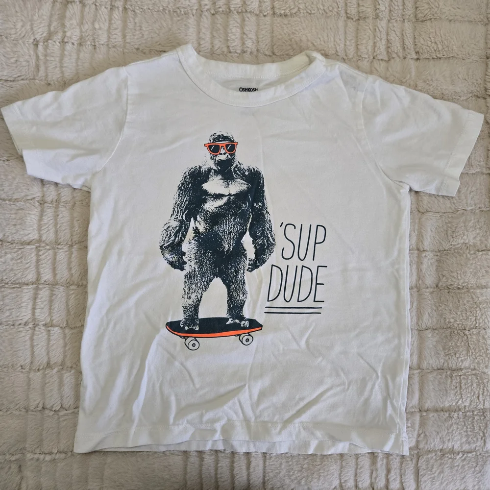 OshKosh B'gosh Y7 White Tee with Gorilla Print